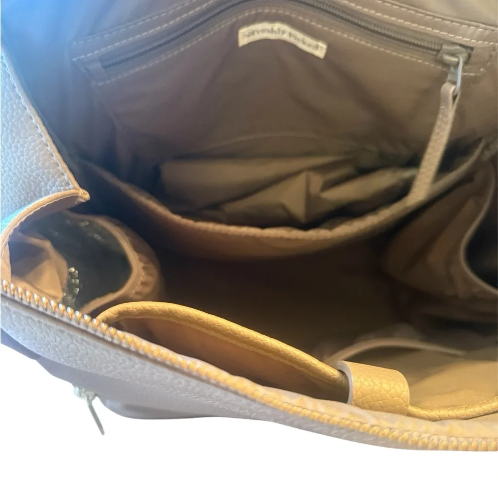 Freshly Picked Brown Backpack - Picture 4 of 9